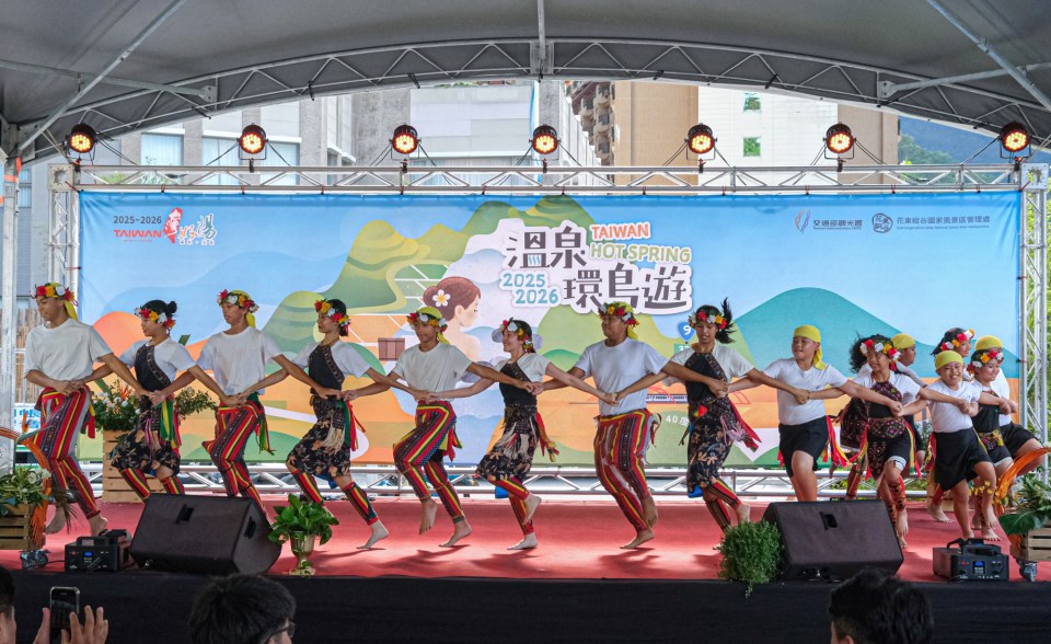 Katratripulr iralak舞踊団